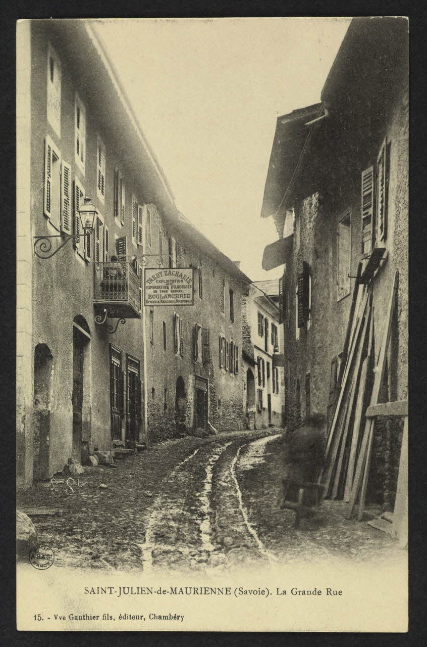 carte postale SAINT-JULIEN DE MAURIENNE, LA GRANDE RUE 4P2458 Photo