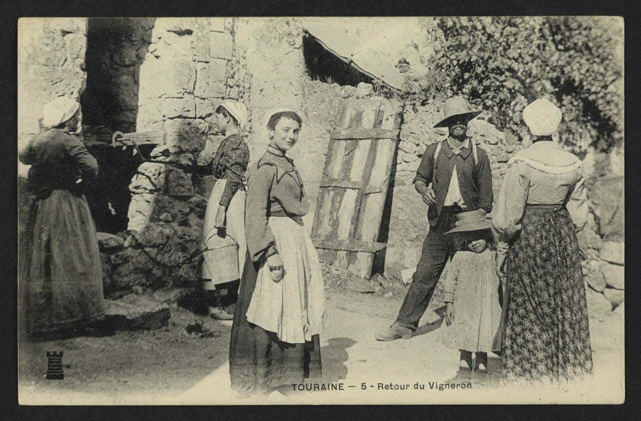 carte postale TOURAINE, RETOUR DU VIGNERON 4P2495 Photo