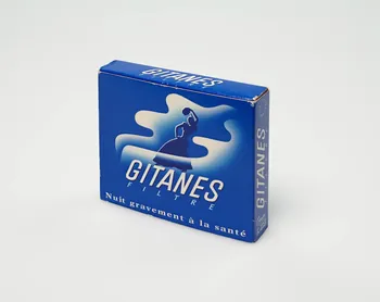 Max Ponty paquet de cigarettes Gitanes France 1976-2000 2020.14.5 Photo Mucem / Marianne Kuhn