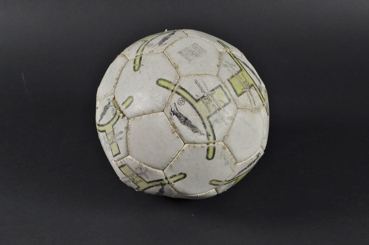 ballon 2000.6.7.29 Photo Mucem