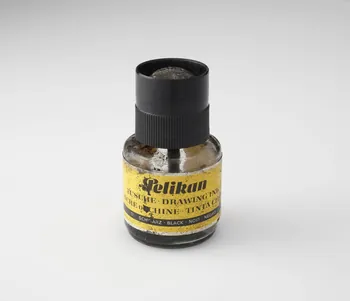 bouteille à encre 2020.5.2  Photo Mucem / Marianne Kuhn