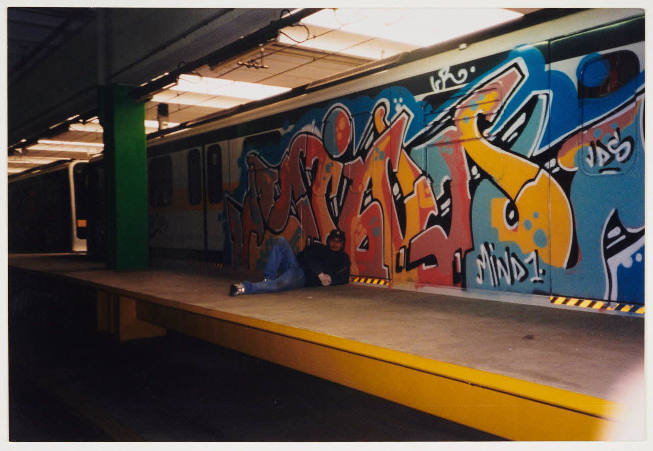 Mind tirage photographique Ensemble d'une esquisse et de la photographie d'un panel Lombardie, Italie 1999 2020.24.6.1-2 Photo Mucem / Marianne Kuhn