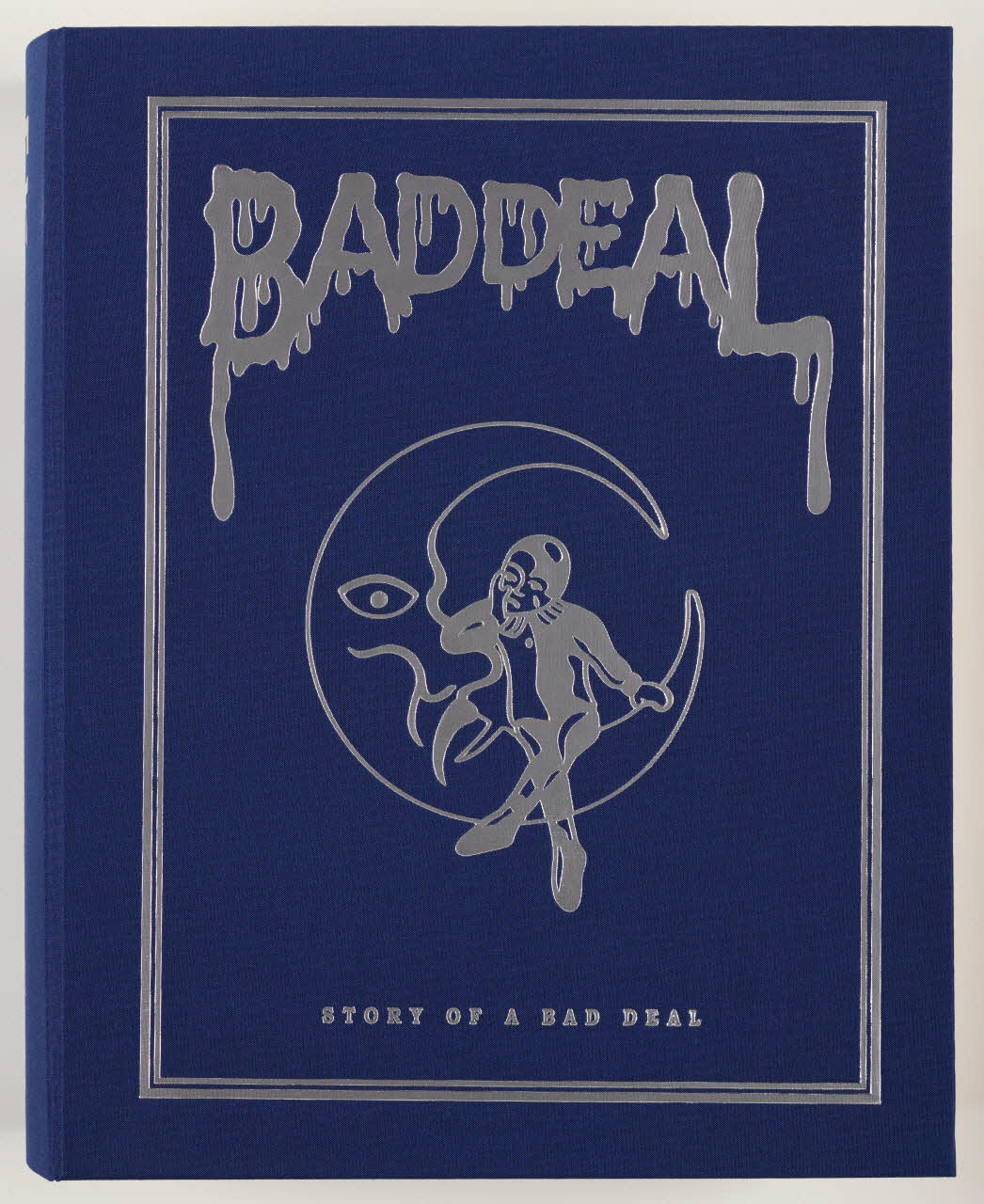 Zoow24 ; Bad Deal boîte Emballage du pull-over "Pierrot speaking to the moon" Lombardie, Italie 2015 2020.22.53.1 Photo Mucem / Marianne Kuhn