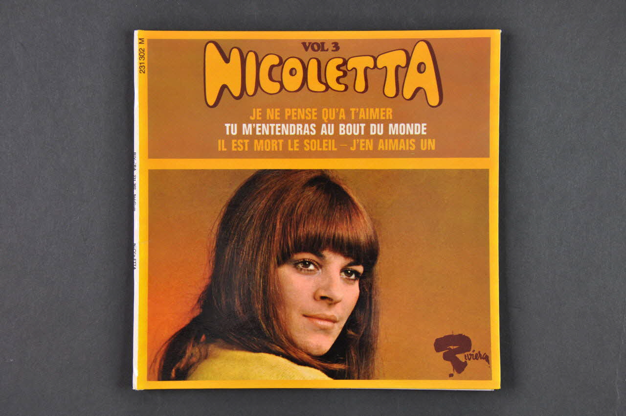 pochette de disque J'en aimais un 2001.69.16.1402 Photo Mucem