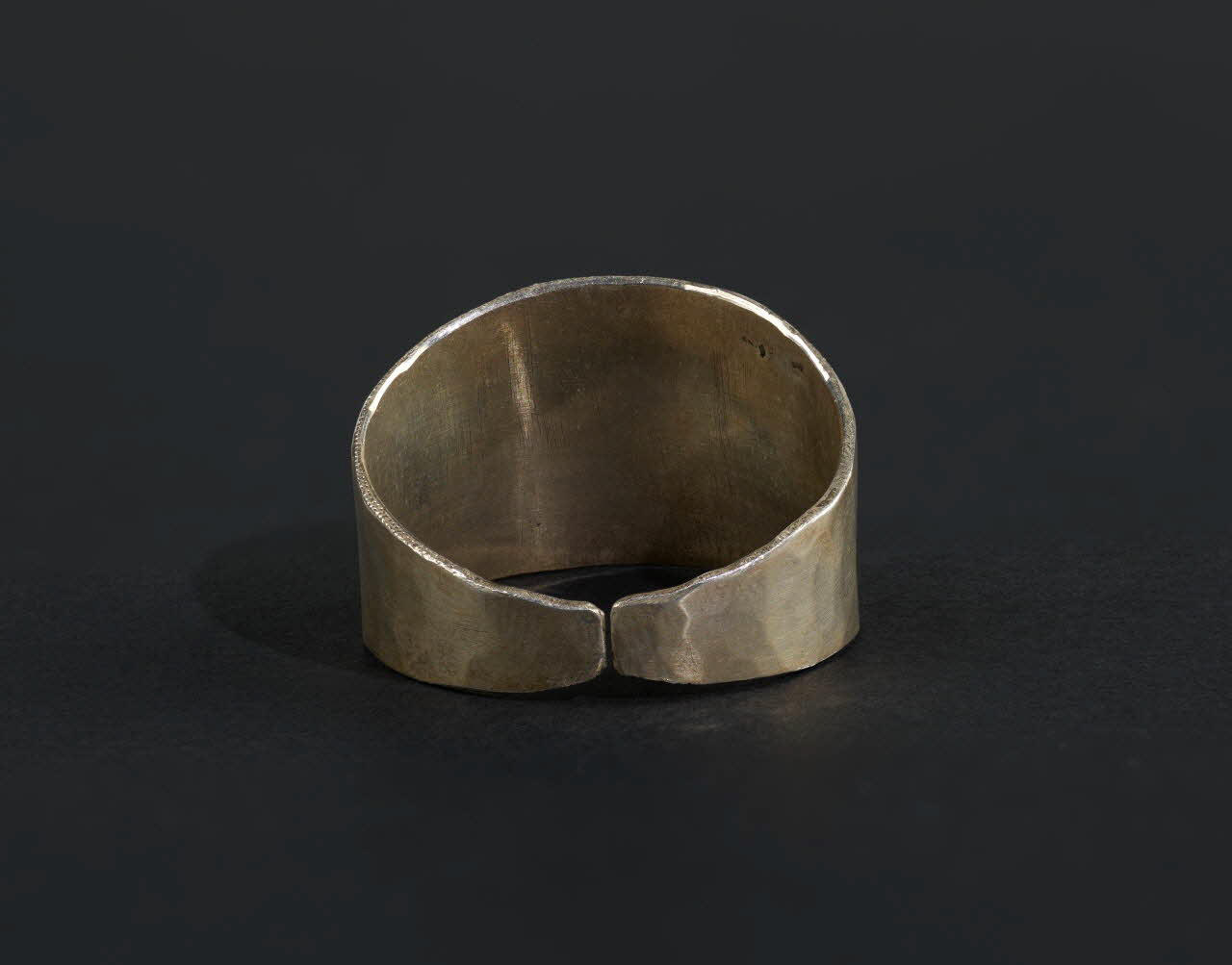 Radu Ion ; Mesteshukar ButiQ bague Roumanie 2013-2019 2020.12.18  Photo Mucem / Marianne Kuhn