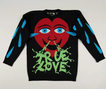 Zoow24 ; Bad Deal pull-over Pull-over "True Love" Lombardie, Italie 2015 2020.22.52.2.1-2 Photo Mucem / Marianne Kuhn