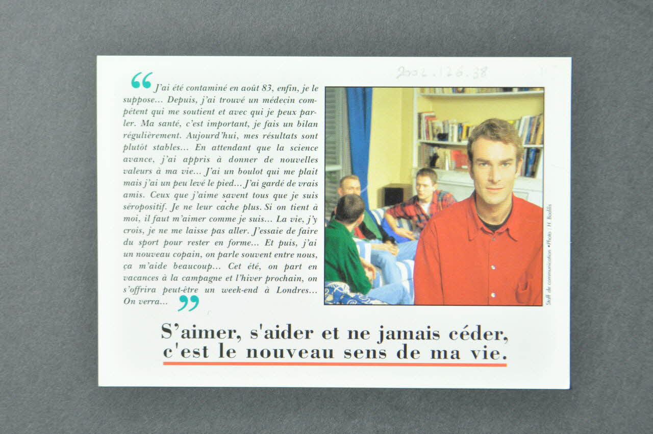 Ministère des Affaires Sociales, de la Santé et de la Ville carte postale "Vivre avec le VIH, c'est vivre avant tout" France 1996 2002.126.38 Photo Mucem