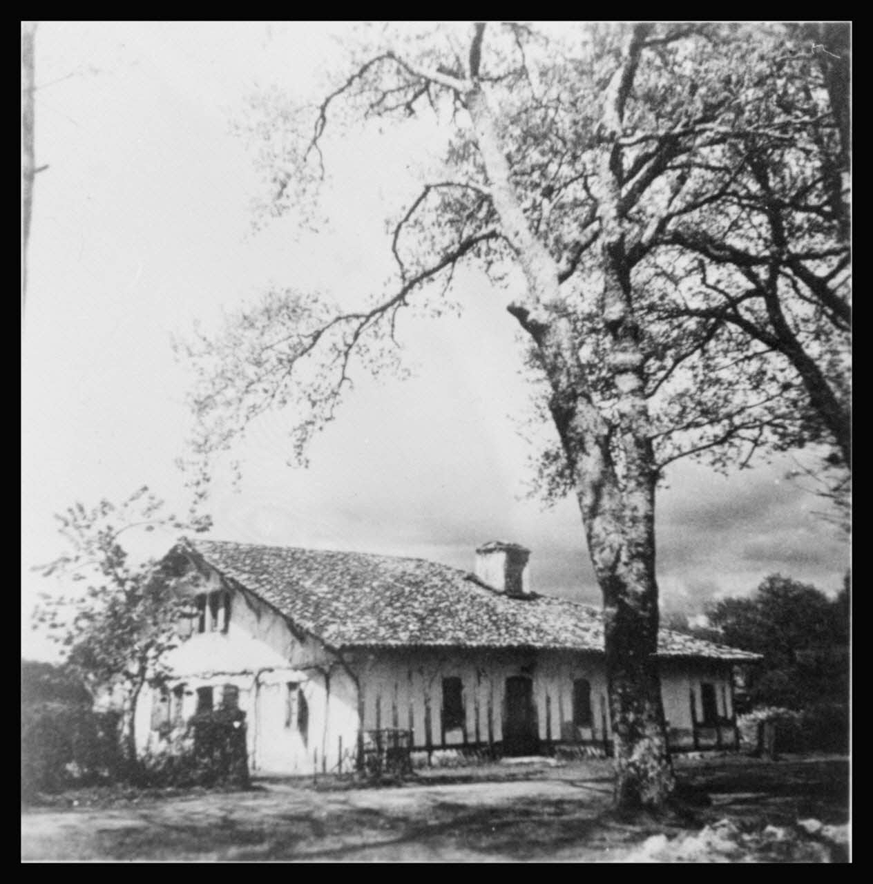 Pierre Toulgouat photographie Type de maison landaise Aquitaine, France 1966/5/1 Ph.1966.108.4 Photo