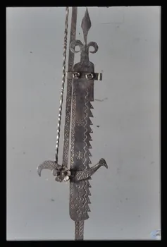Jean-Dominique Lajoux photographie Crémaillère. Provenant de France et datée de 1830 Ile-de-France, France 1968 Ph.1968.108.22  Photo