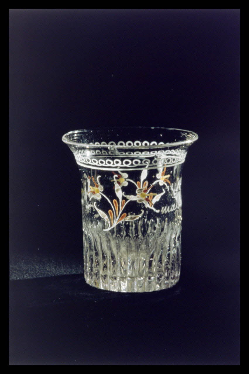 Jean-Dominique Lajoux photographie Verre gravé Ile-de-France, France 1968/12/1 Ph.1968.110.41 Photo