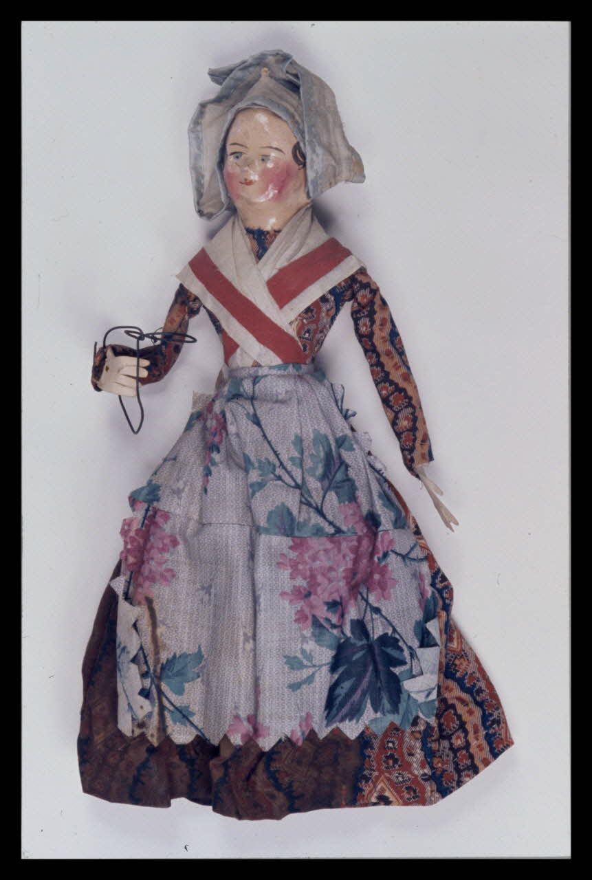 Alain Guey photographie Dame. Marionnette à tige et à tringles du Théâtre Jean et Colette Roche (Crèche bisontine) Ile-de-France, France 1970/2/1 Ph.1970.4.222 Photo