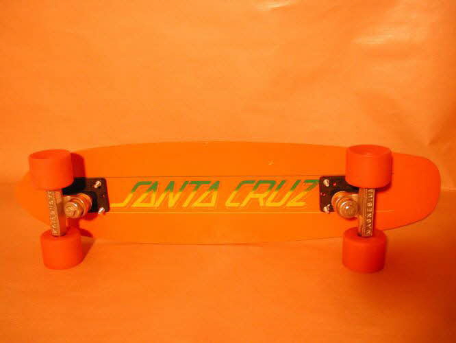Santa Cruz ; Magnesium skateboard Californie, Etats-Unis 1975-1979 2000.29.104.1-7 Photo