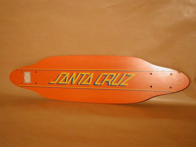 Santa Cruz ; Gullwing ; Gordon And Smith planche de skateboard Californie, Etats-Unis 1975-1979 2000.29.107 Photo