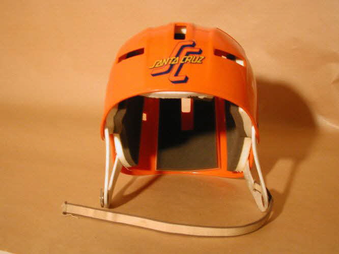 Santa Cruz casque Californie, Etats-Unis 1975-1979 2000.29.84 Photo