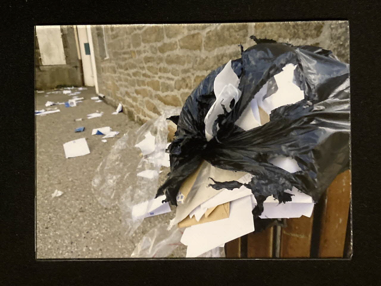 Pierre Fisher ; Justin Meekel élément de l'installation Verdure Tour : De la France mystérieuse Bretagne, France 2009/7/8-2009/8/13 2020.44.1.13 Photo Mucem