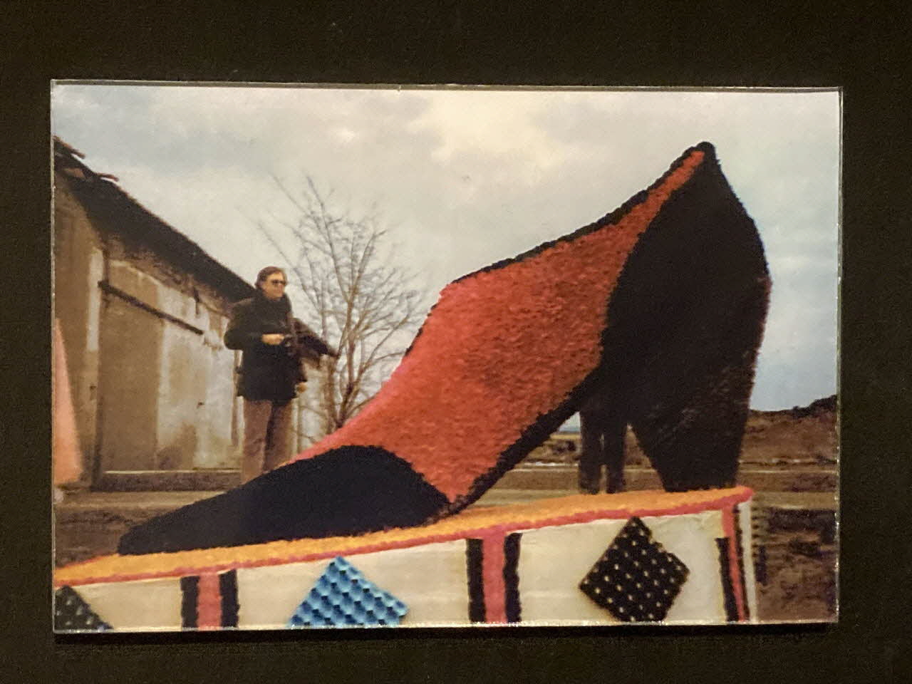Pierre Fisher ; Justin Meekel élément de l'installation Verdure Tour : De la France mystérieuse Languedoc-Roussillon, France 2009/7/8-2009/8/13 2020.44.1.49 Photo Mucem