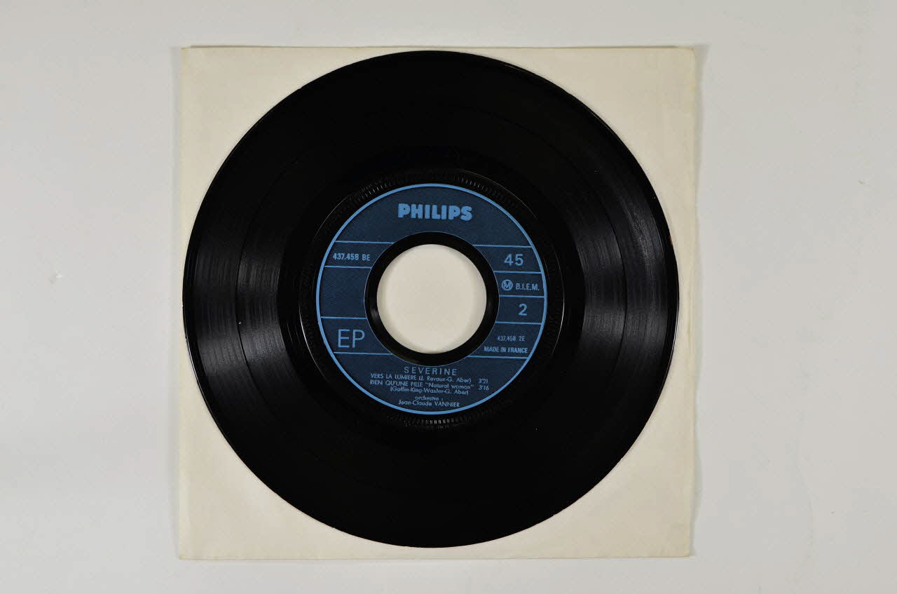 disque 45 tours Rien qu'une fille "Natural woman" 2001.69.16.1535 Photo Mucem