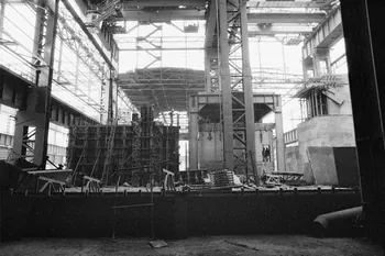 Alain Leloup ; Studio AZA tirage photographique Usine Annaba, Algérie 1979 2021.1.18 Photo Collection Mucem  Alain Leloup