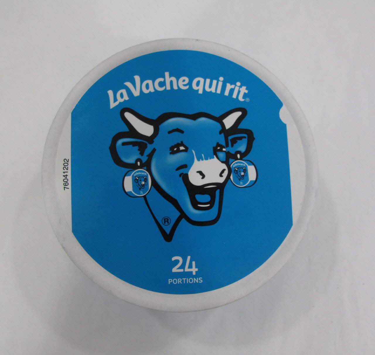 Daniel Buren ; Lab’Bel ; Fromagerie Bel boîte à fromage La Vache qui rit édition Collector Ile-de-France, France 2019 2020.34.8 Photo Mucem