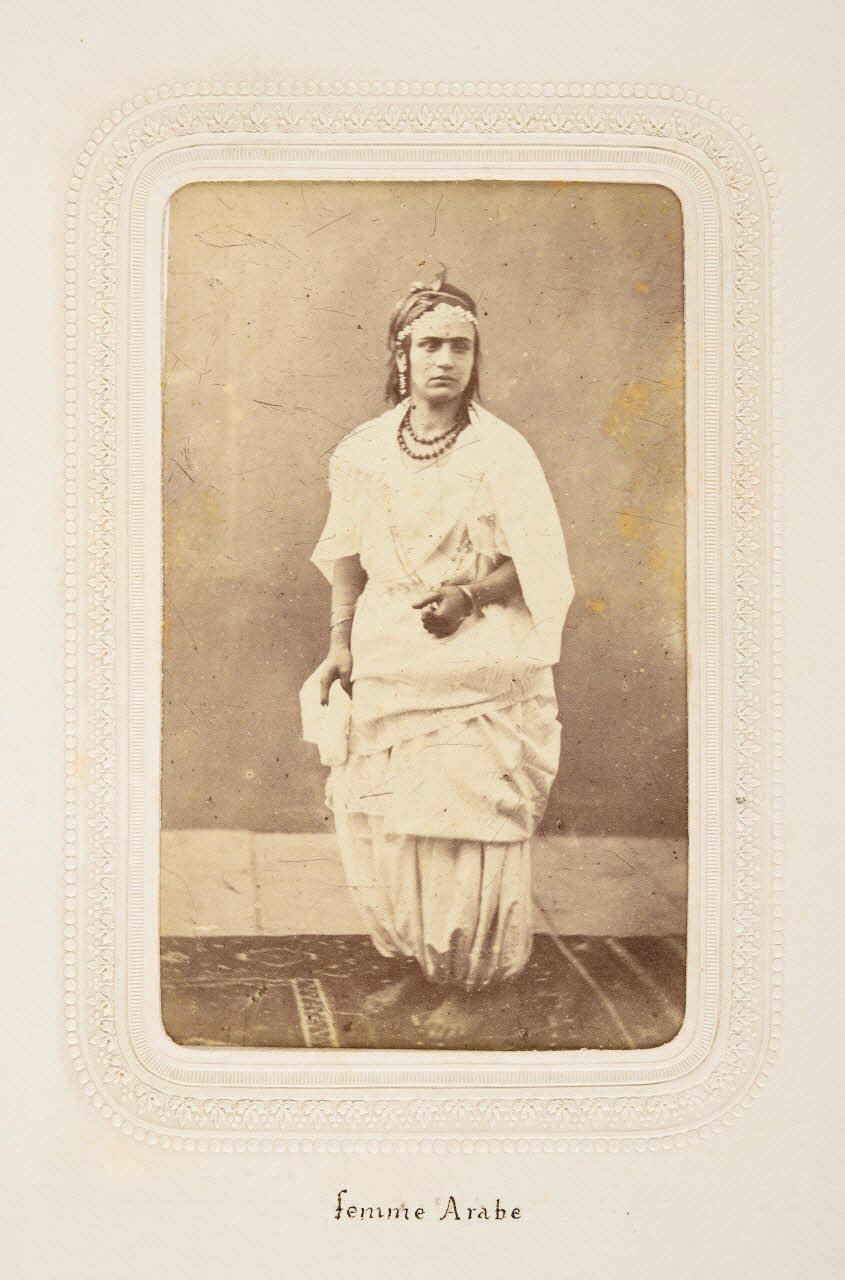tirage photographique Femme arabe Algérie 1860-1870 2020.41.1.16 Photo Mucem / Marianne Kuhn