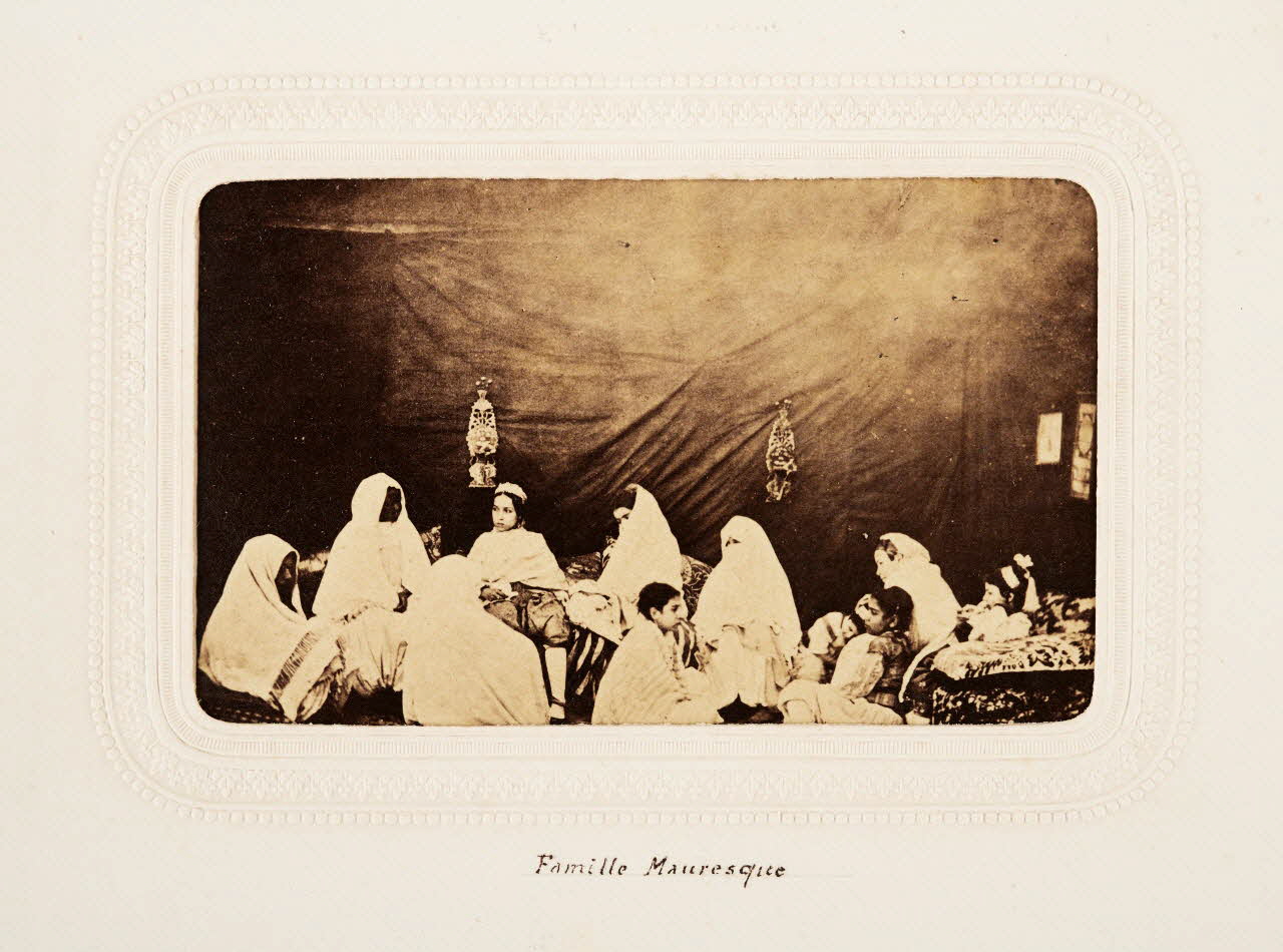 Félix J. Moulin tirage photographique Famille Mauresque Algérie 1860-1870 2020.41.1.52 Photo Mucem / Marianne Kuhn