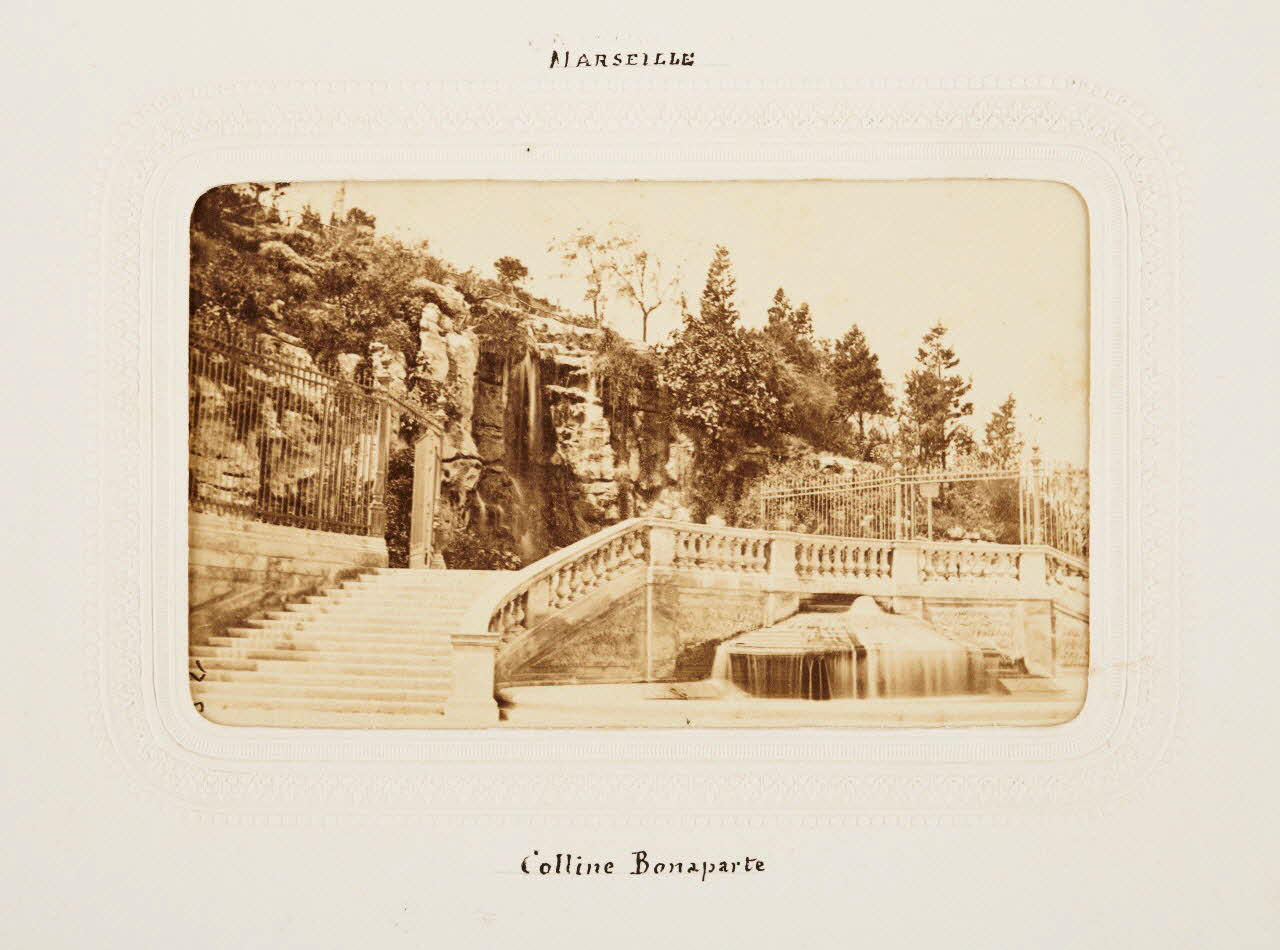 Collé et Vérane tirage photographique Marseille. Colline Bonaparte Provence-Alpes-Côte d'Azur, France 1860-1870 2020.41.1.78 Photo Mucem / Marianne Kuhn