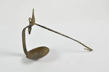 lampe à un godet ouvert Chaleil 1944.5.17 Photo Mucem