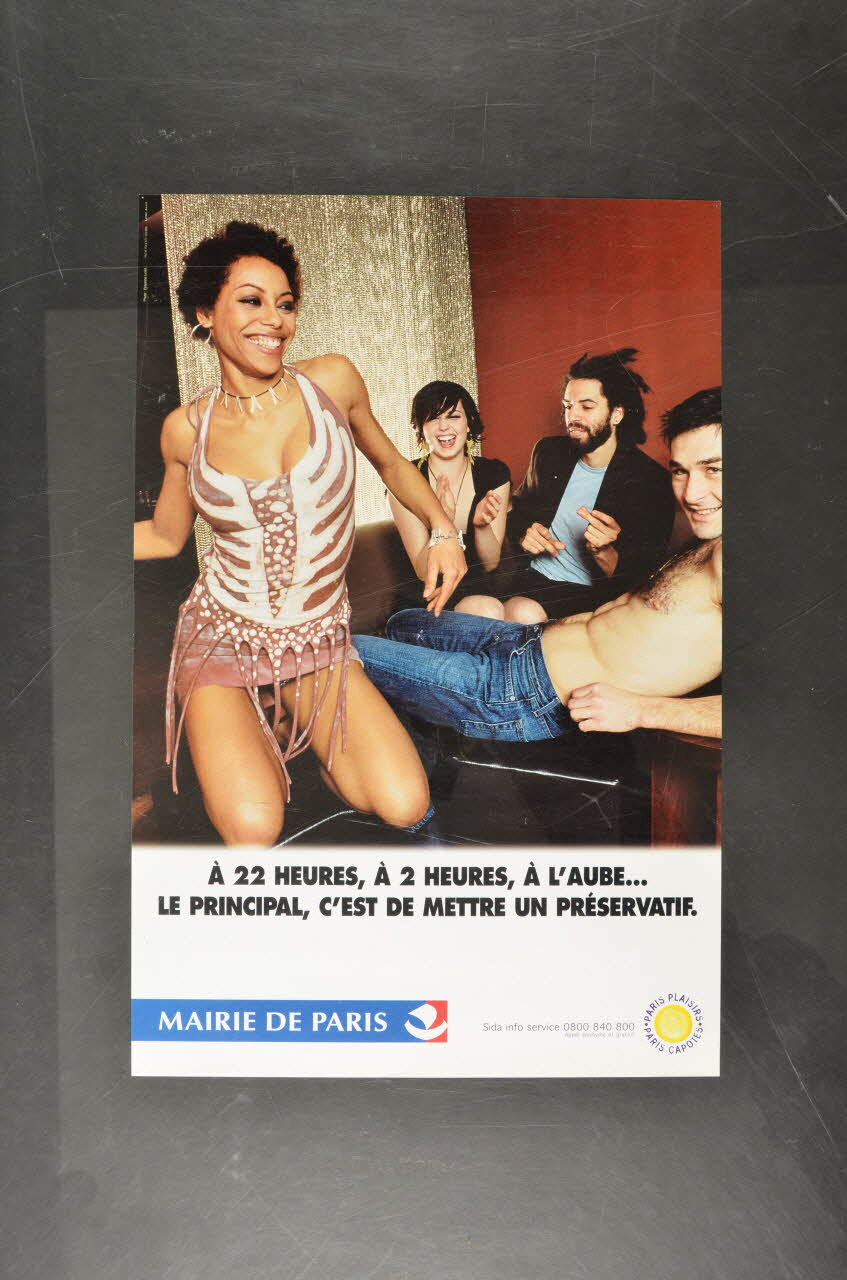 Bertrand Delanoë affiche "A 22 heures, à 2 heures, à l'aube... Le principal, c'est de mettre un préservatif" Île-de-France, France 2002 2002.127.103 Photo Mucem