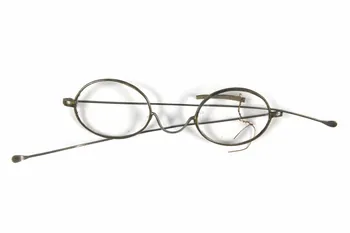 paire de lunettes 1973.54.16 Photo Mucem/Virginie Louis