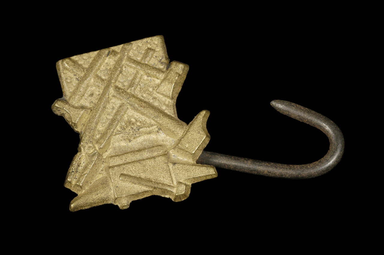 CROCHET DE TABLIER D'ARTISAN 1973.54.5 Photo Mucem/Virginie Louis