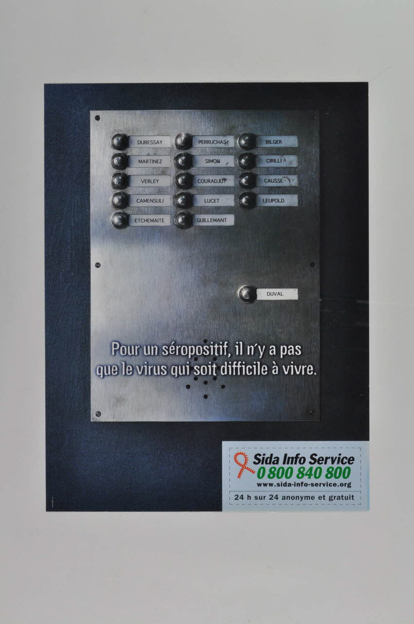 Sida Info Service - Ligne Azur affiche "Pour un séropositif, il n'y a pas que le virus qui soit difficile à vivre." France 2000 2002.127.191 Photo Mucem