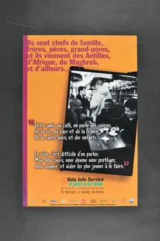 Sida Info Service - Ligne Azur affiche "Ils sont  chefs de famille, frères, pères, grand-pères, et ils viennent des  Antilles, d'Afrique, du Maghreb, et d'ailleurs...  / Le sida, c'est difficile d'en parler. mais nous aussi, nous devons nous protéger, nous soigner, et aider les plus jeunes à le faire." France 1998 2002.127.237 Photo Mucem