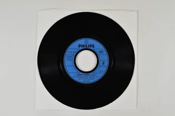 disque 45 tours Johnnyrama medley 2001.69.16.1823 Photo Mucem