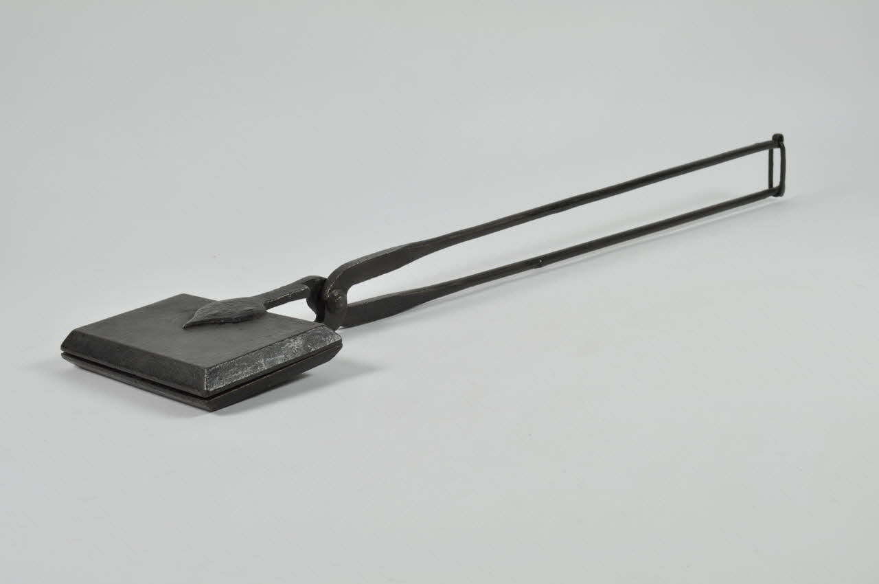 gaufrier 1945.81.122 Photo Mucem