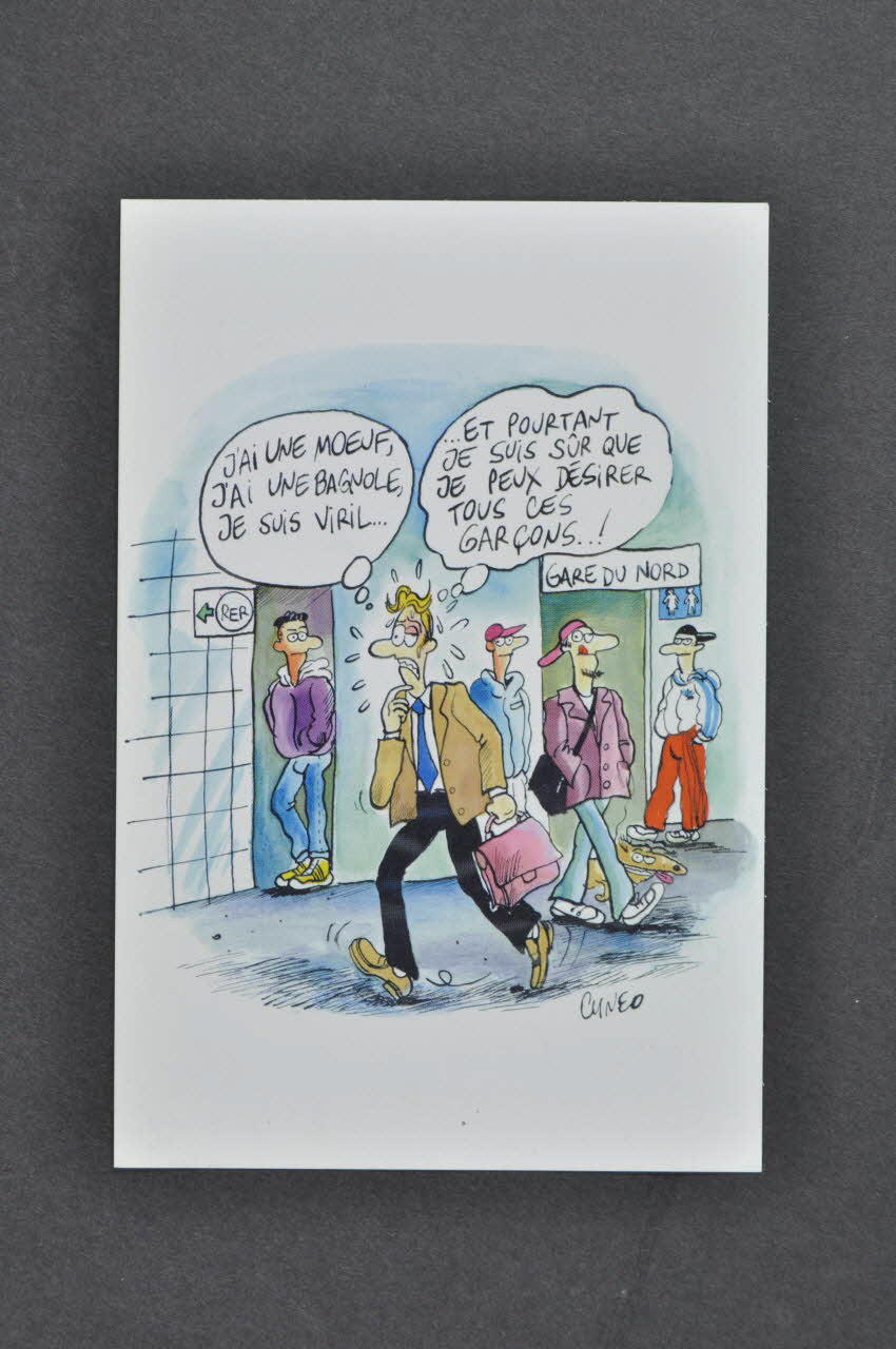 carte postale "J'ai une moeuf , j'ai une bagnole, je suis viril ... Et pourtant je suis sûr que je peux désirer tous ces garçons...! " 2002.127.67 Photo Mucem