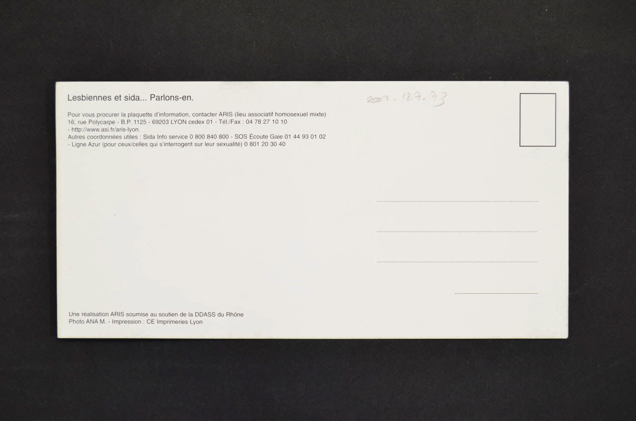 carte postale "Vivre l'amour safe avec une autre femme" 2002.127.73 Photo Mucem