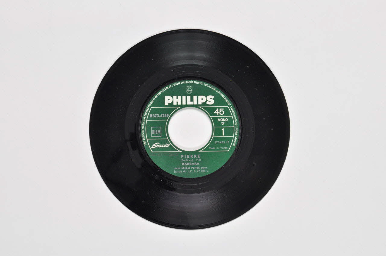 disque 45 tours Au bois de Saint-Amand 2001.69.16.2068 Photo Mucem