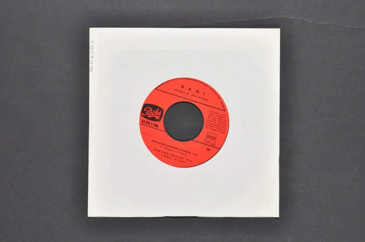 disque 45 tours Darling dollar 2001.69.16.2102.1-2 Photo Mucem