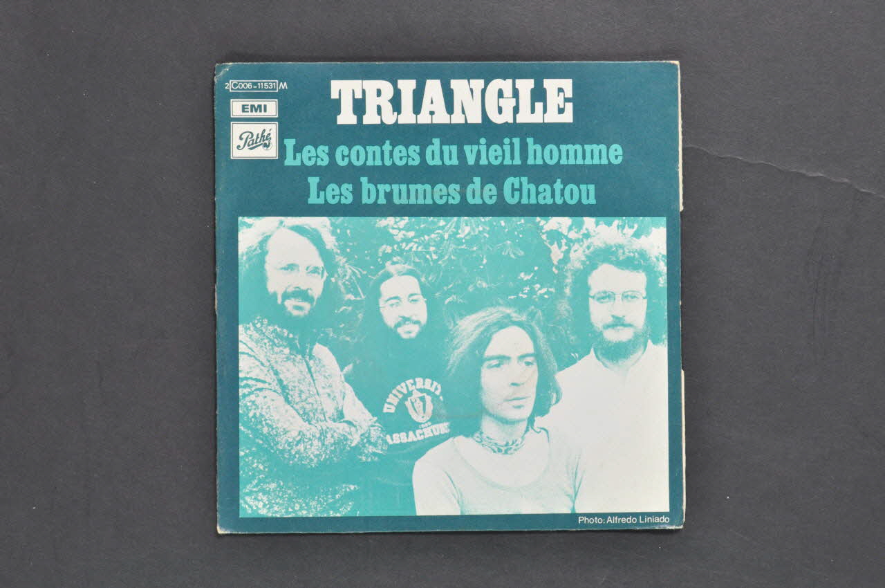 disque 45 tours Les contes du vieil homme 2001.69.16.2182.1-2 Photo Mucem