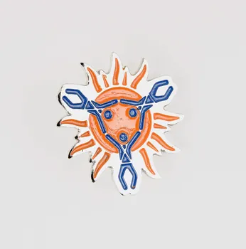 All-Ukrainian Network Of People Living With HIV/AIDS pin's logo de l'association Ukraine 2005 2007.26.22.1-2 Photo Mucem / Marianne Kuhn