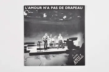 disque 45 tours L'amour n'a pas de drapeau 2001.69.16.2258.1-2 Photo Mucem