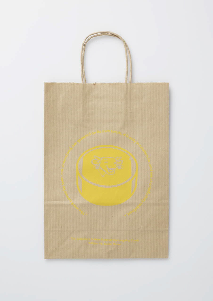 Daniel Buren ; Lab’Bel sachet La Vache qui rit édition Collector Ile-de-France, France 2019 2020.34.15 Photo Mucem / Marianne Kuhn