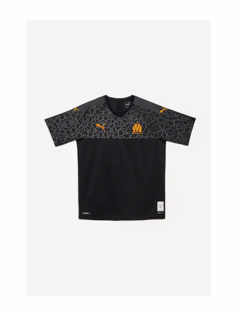 Puma ; Olympique De Marseille maillot de sport Maillot "Third" de l'Olympique de Marseille Vietnam 2019 2021.13.1 Photo Mucem/ Yves Inchierman