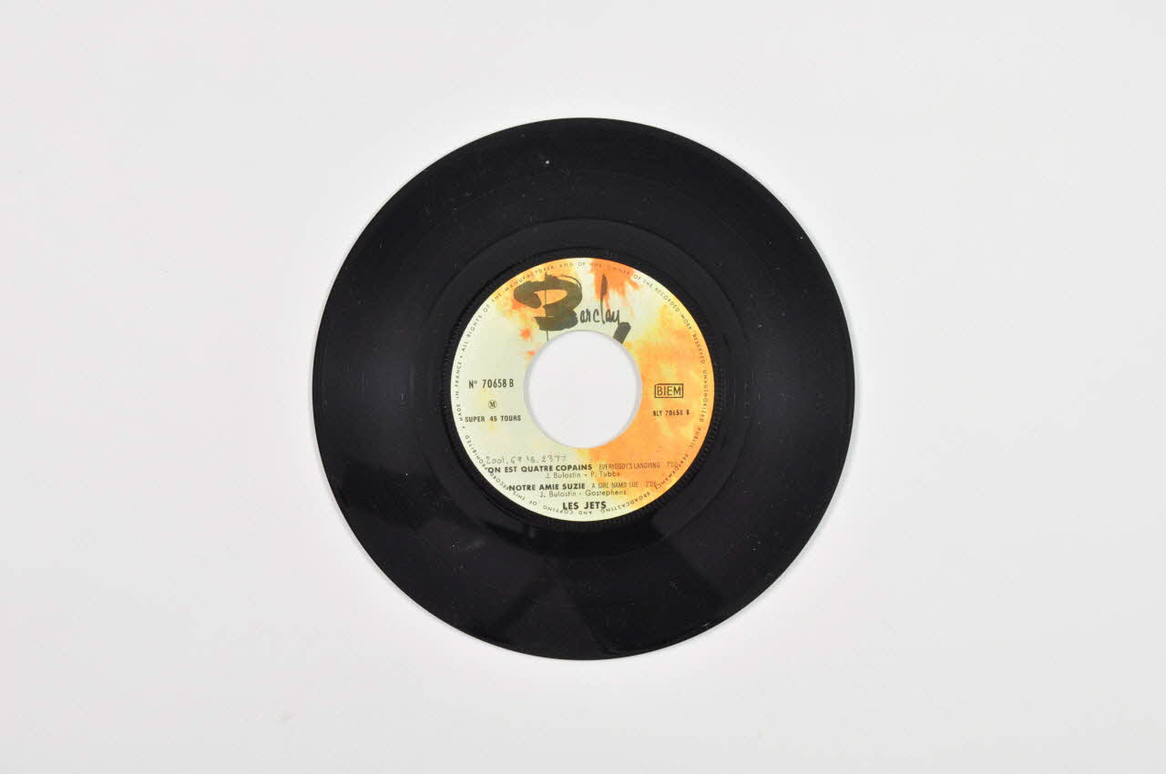 disque 45 tours Je suis amoureux 2001.69.16.2377 Photo Mucem