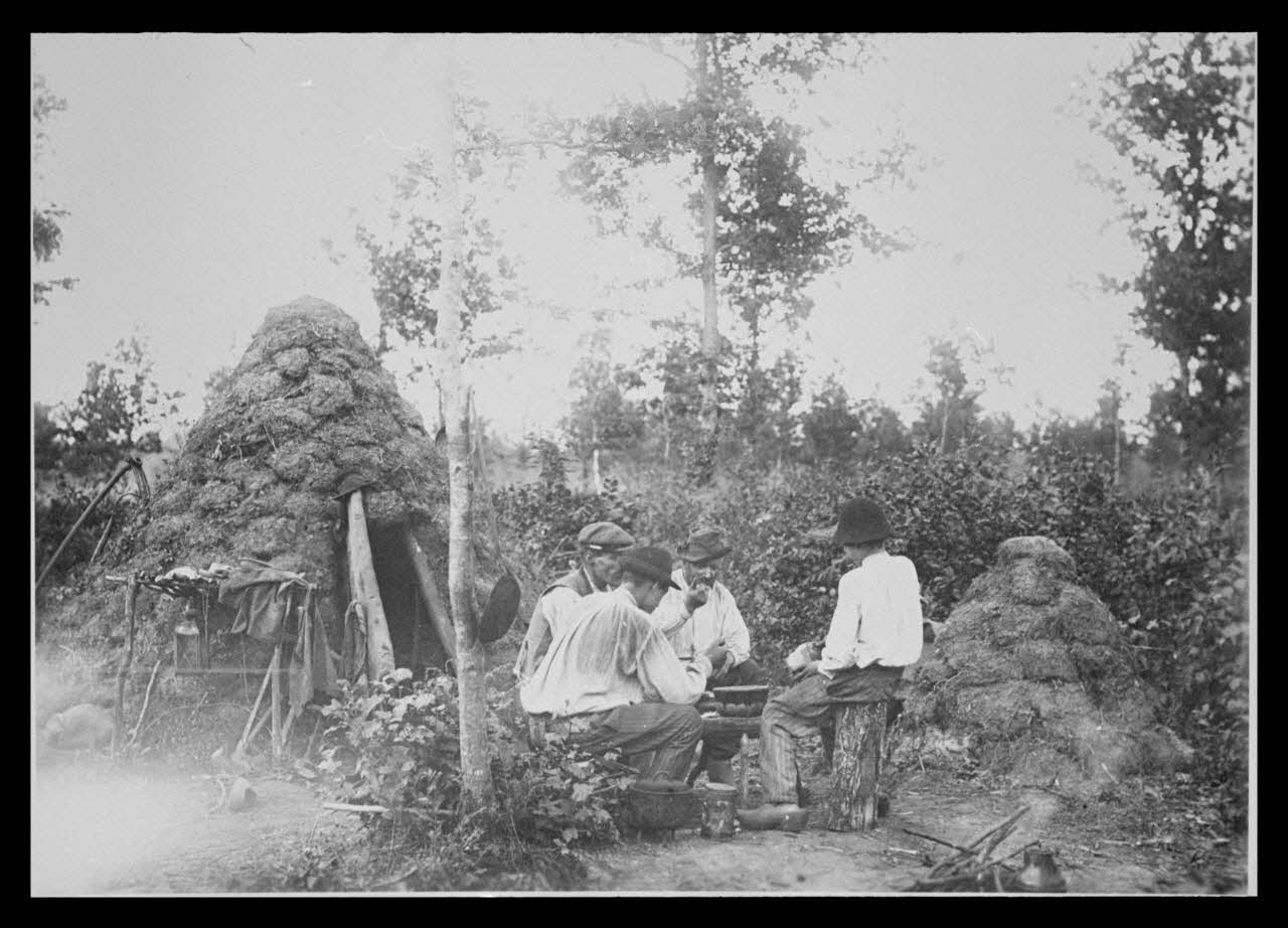 Monsieur D' Anchaed photographie Métier : charbonnier Bourgogne, France 1903/7/7 Ph.1943.125.11 Photo