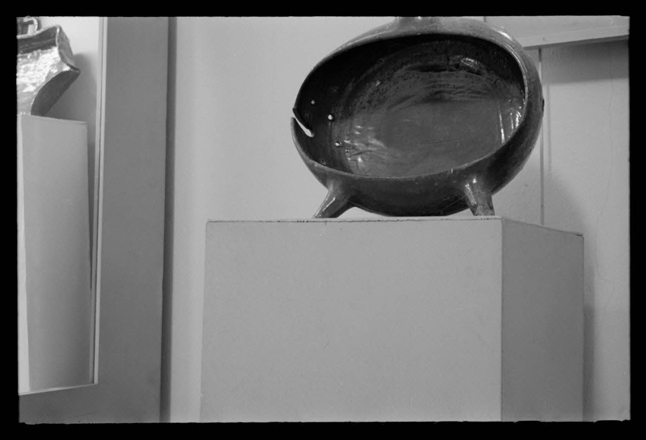 P. Lapisse photographie MNATP. Exposition. Objets domestiques des provinces de France dans la vie familiale et les arts ménagers (17 avril 1953 - 11 octobre 1954) Ile-de-France, France 1954/3/1 Ph.1954.36.14 Photo