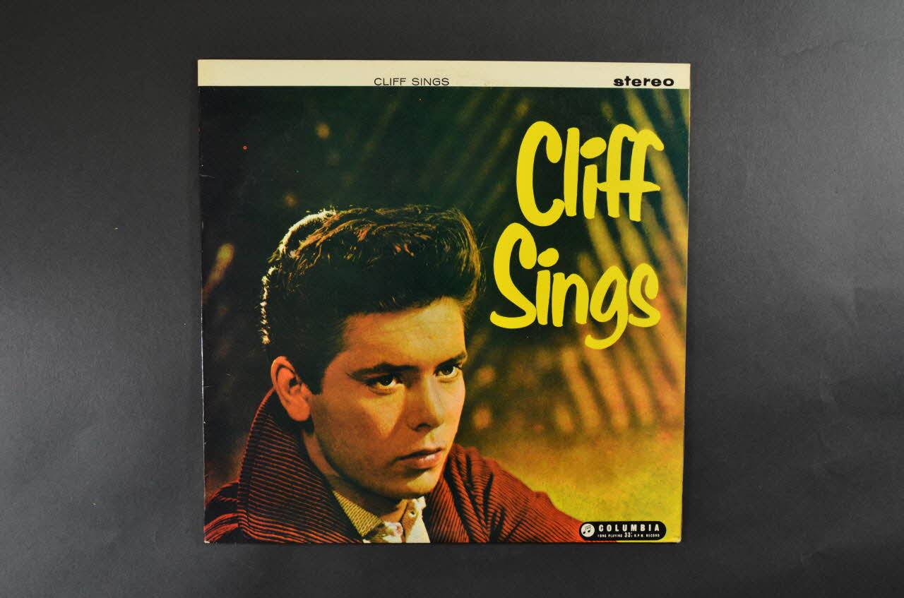 disque 33 tours Cliff Sings 2001.69.16.253.1-2 Photo Mucem