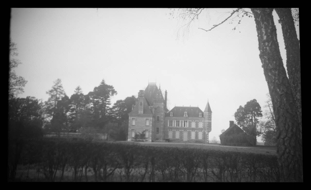 Laroche photographie MNATP. Enquête sur la Sologne Centre, France 1945/11/7 Ph.1945.142.2 Photo