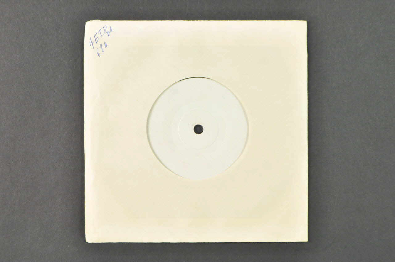 disque 45 tours Les yeux des filles 2001.69.16.2663.1-2 Photo Mucem