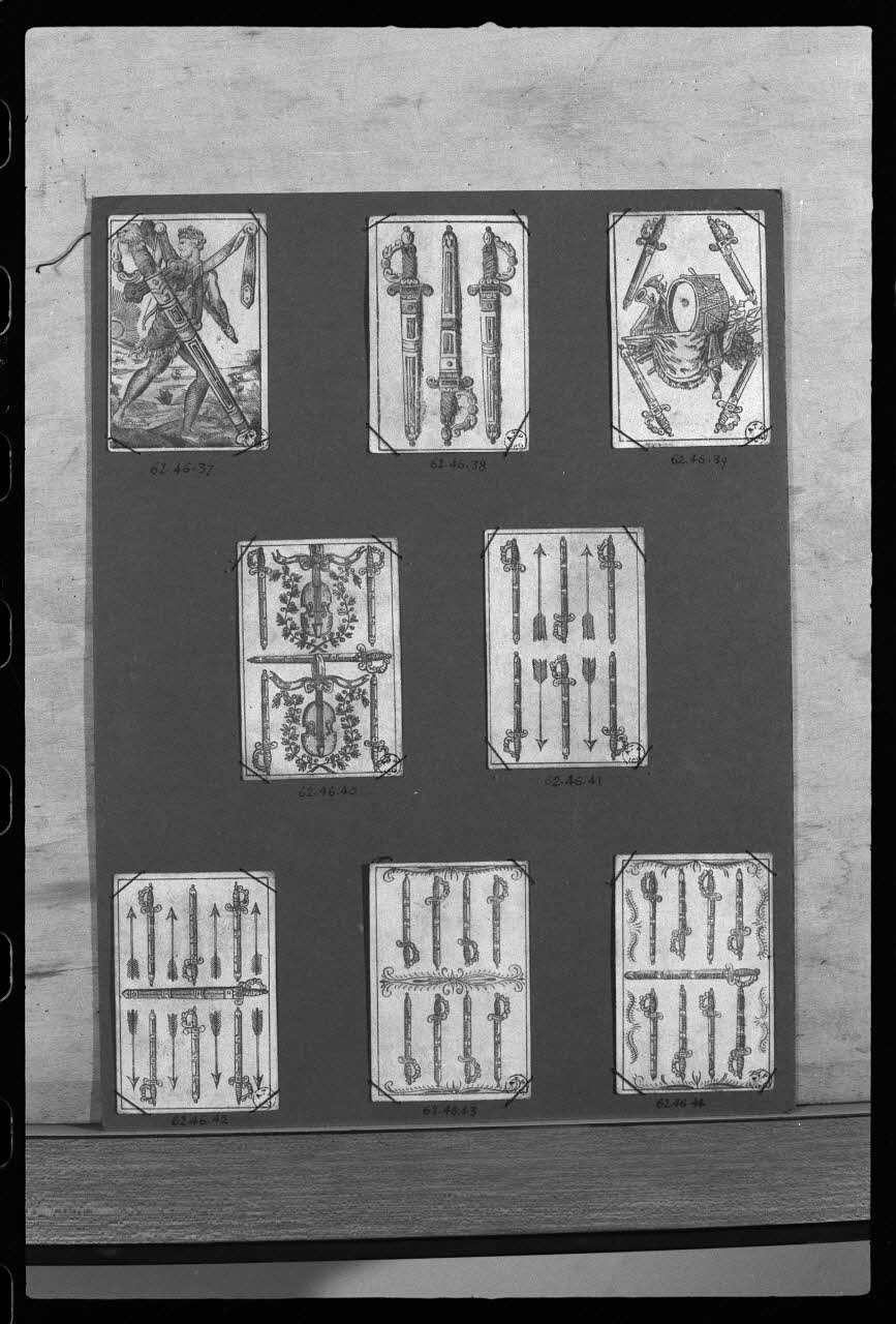Alain Guey photographie "Jeux d'alouette". Estampe. Bois. Maison Roiné. Datée de 1835 Ile-de-France, France 1970/10/1 Ph.1970.91.5 Photo